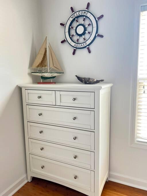 Walk To The Beach-Sleeps 10 And Golfcart Myrtle Beach Bagian luar foto