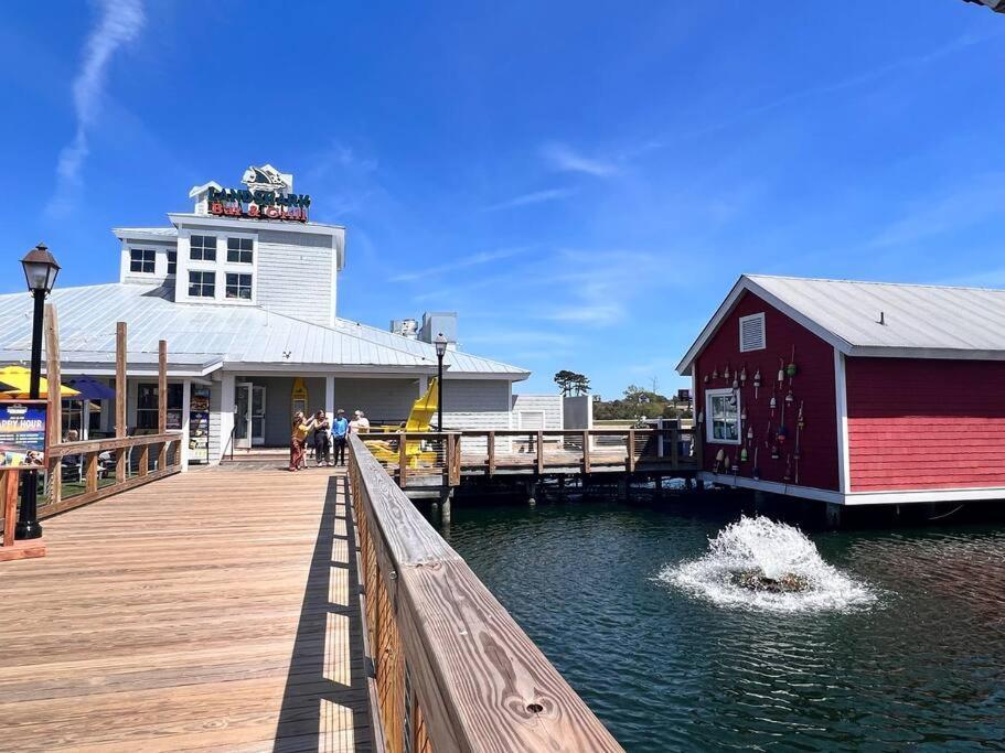 Walk To The Beach-Sleeps 10 And Golfcart Myrtle Beach Bagian luar foto