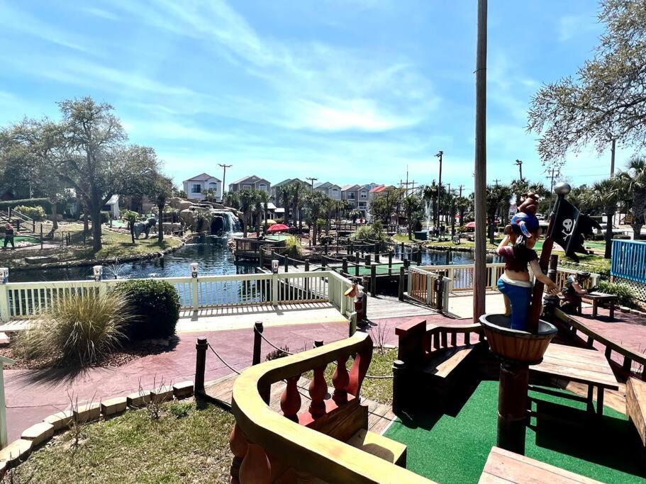 Walk To The Beach-Sleeps 10 And Golfcart Myrtle Beach Bagian luar foto